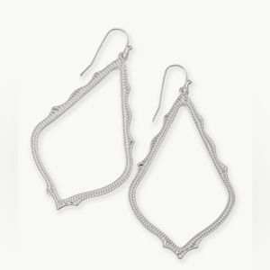 Kendra Scott Sophee Earrings in silver